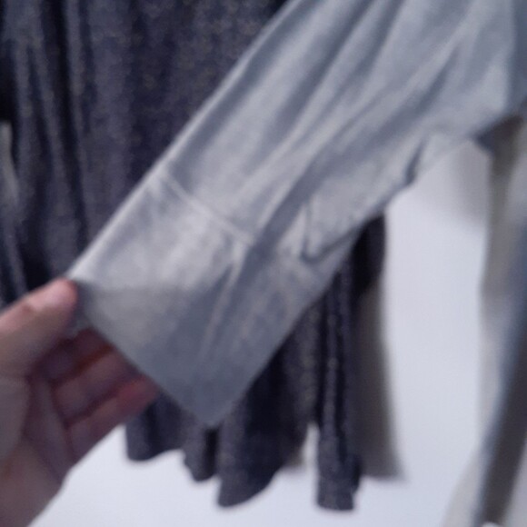 gap top gray soft cotton 3/4 sleeve shirt knit top xl - Picture 2 of 3